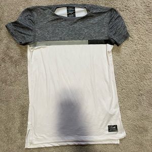 American Eagle XS mens top.